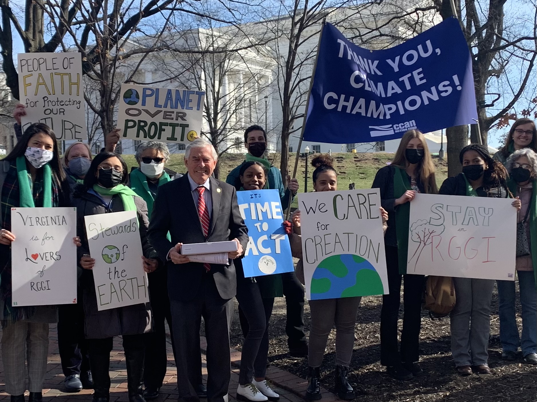 Senator Edwards joins advocates to receive his "Climate Champion" award from CCAN.